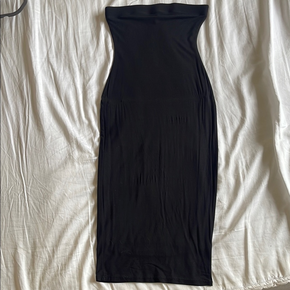 Elegant Black Strapless Dress